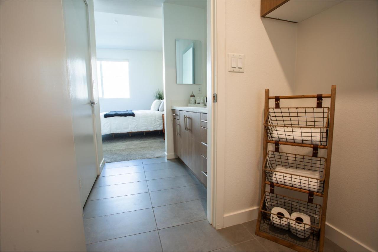 Appartamento 2 Bdr W Balcony In Heart Of Hollywood