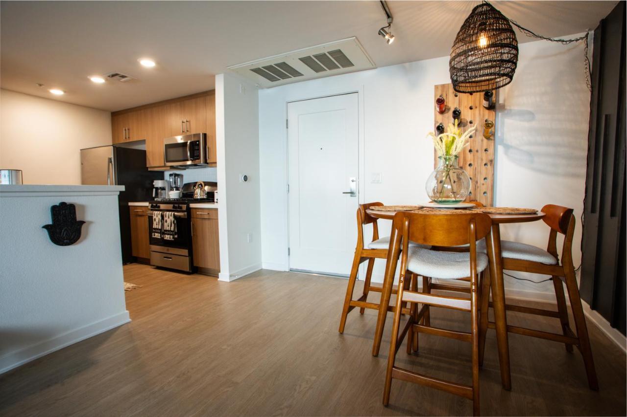 2 Bdr W Balcony In Heart Of Hollywood Appartamento Los Angeles