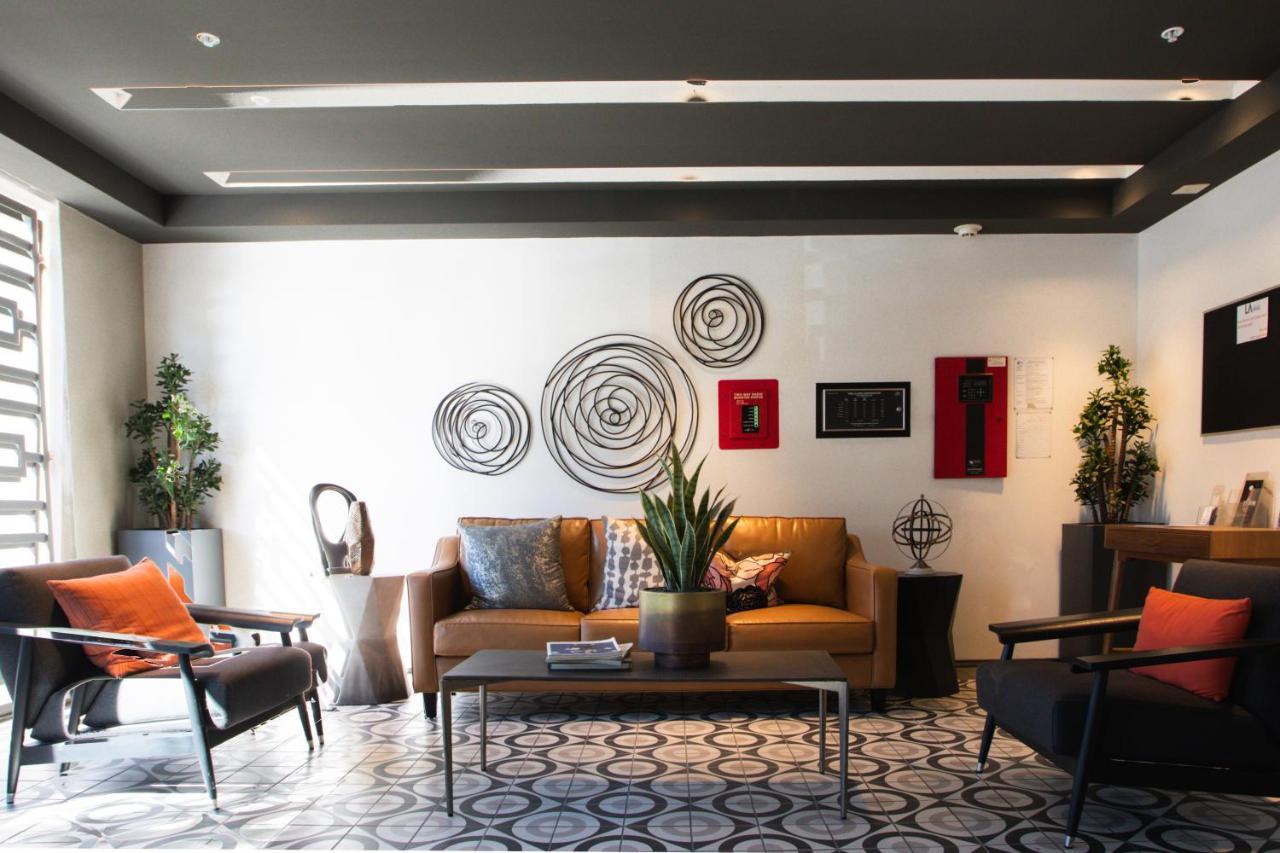 Appartamento 2 Bdr W Balcony In Heart Of Hollywood