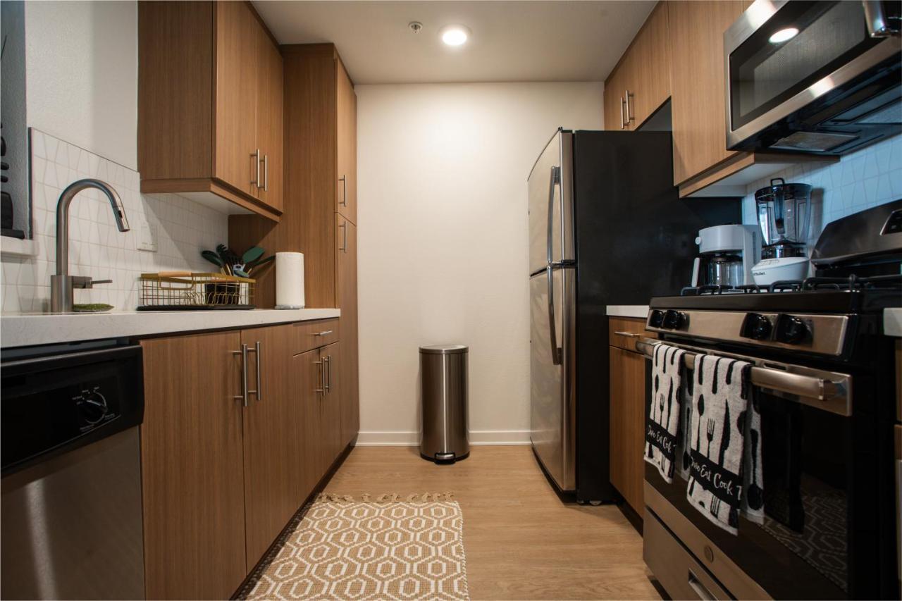 Appartamento 2 Bdr W Balcony In Heart Of Hollywood